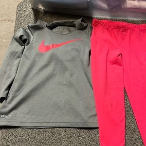 Girls Nike shirt and legging set. Great used condition